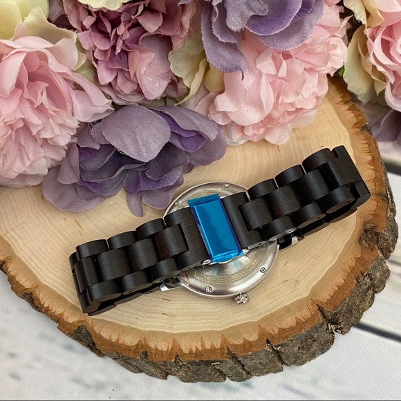 Luxury 100% Handmade Ebony Wood Quartz Watch - Picture 13 of 16